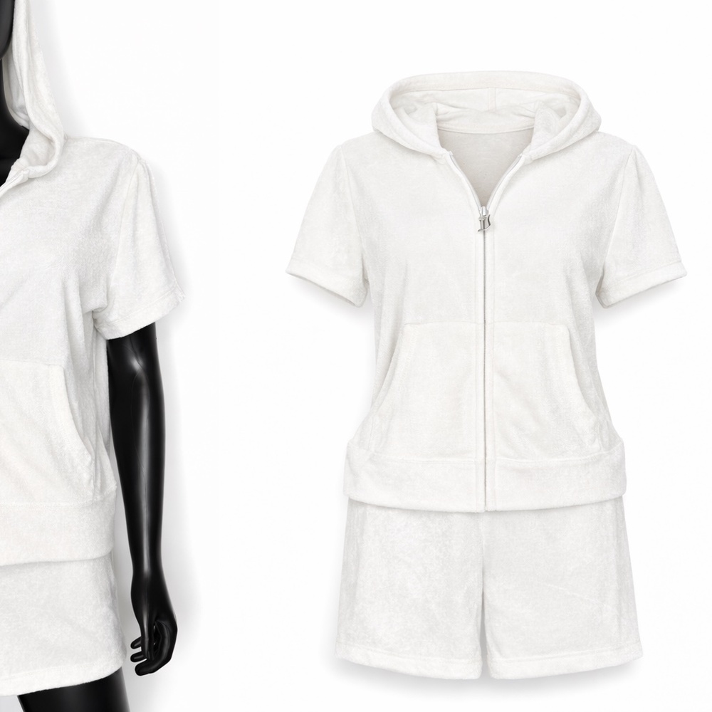 Juicy Couture tracksuit for home, includes shorts and a zip-up jacket, brand new